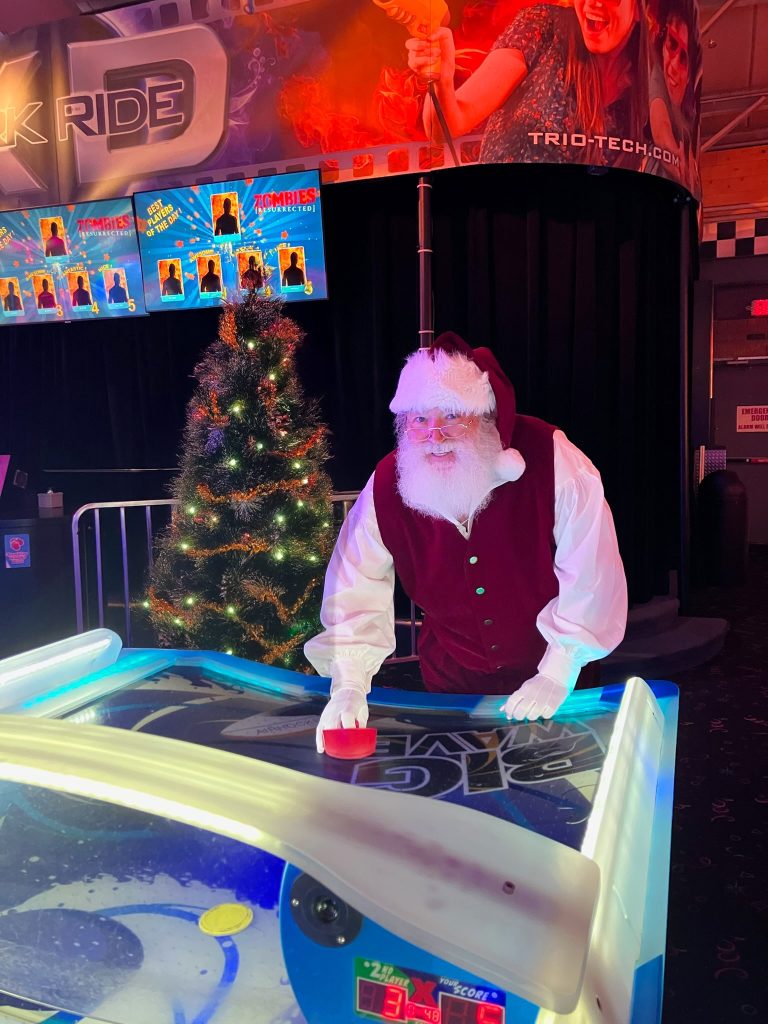 Get photos with Santa at the Funplex every Saturday in December!