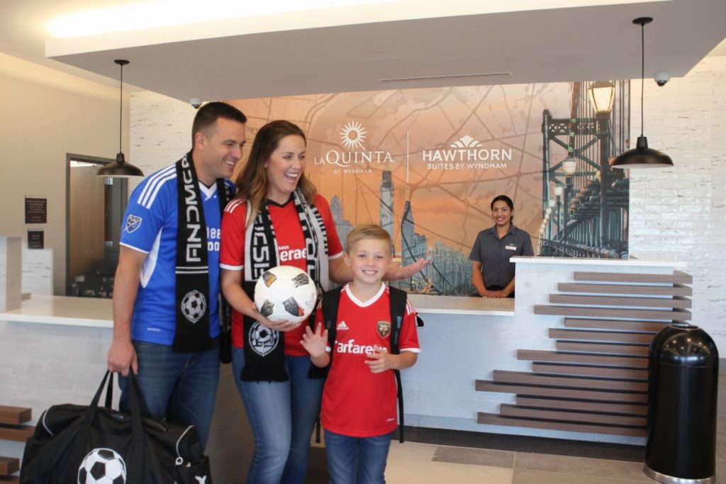 FamilyCheckin_hotel_fifa